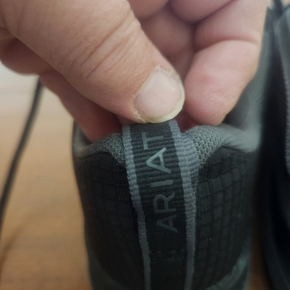 Ariat Men's Black and Gray Athletic Work Shoes With Steel Toe 🎉 Host Pick 🎉 - Picture 6 of 10